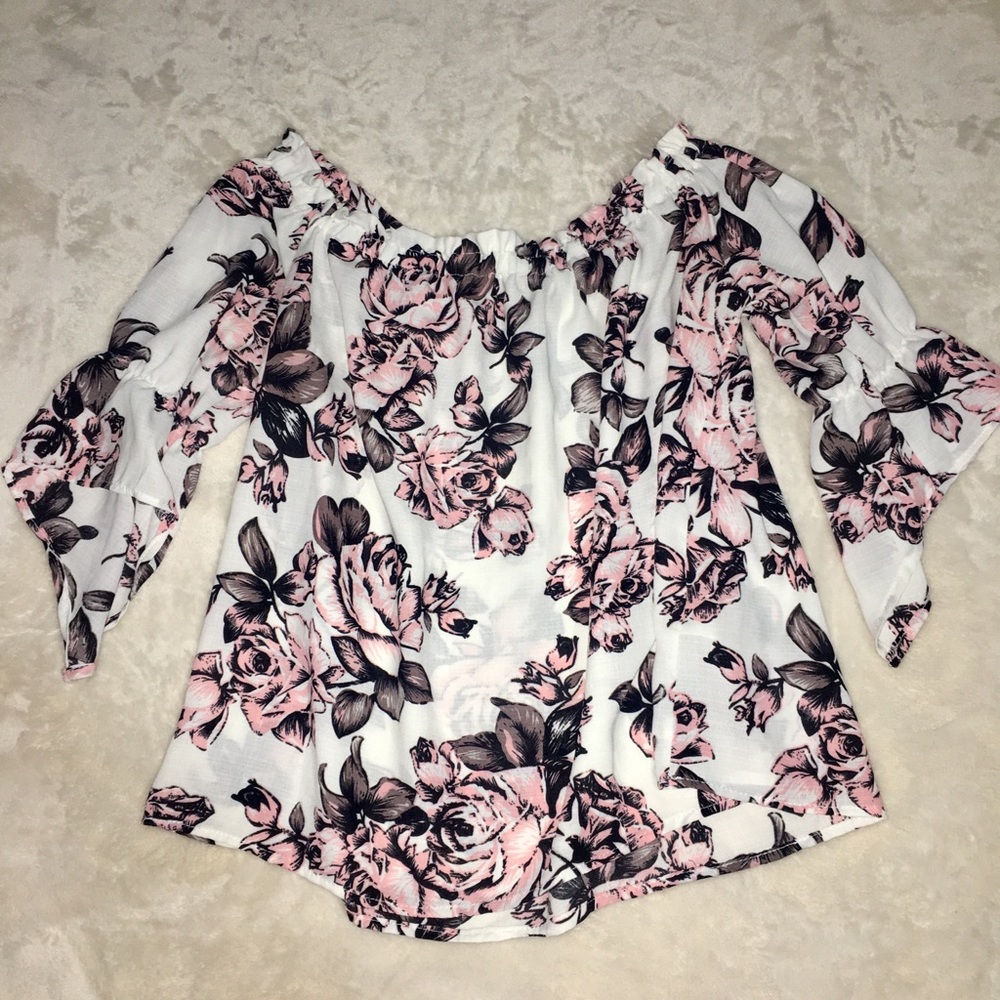 Off the shoulder 3/4 sleeve top
